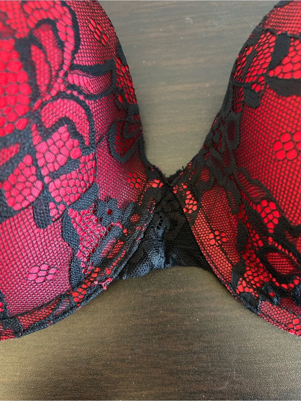 Red Lace Overlay Push-Up Bra with Black Detailing - Picture 5 of 6